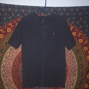 POLO TEE WITH QUARTER LENGTH BUTTONS